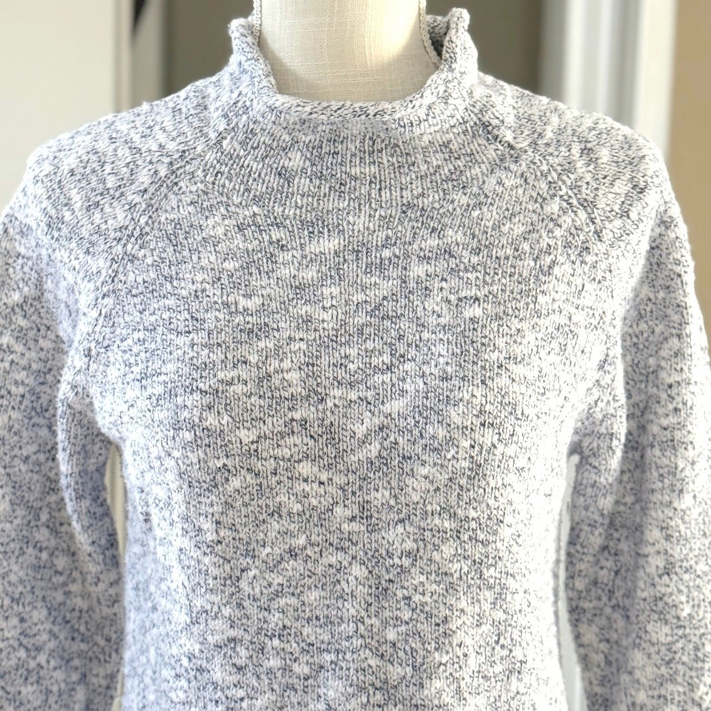 L.L. Bean Women's Blue White Marled Mock Neck Raglan Knit Sweater Size S